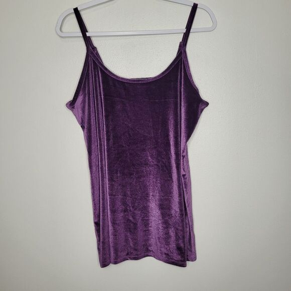 Torrid lot: 1 tank, 1 shirt, 1 dress, plus size, size 2x party casual - Picture 2 of 9